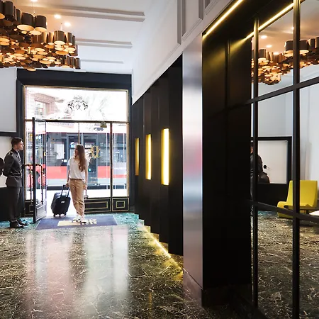Hotel One Shot Reina Victoria 4*