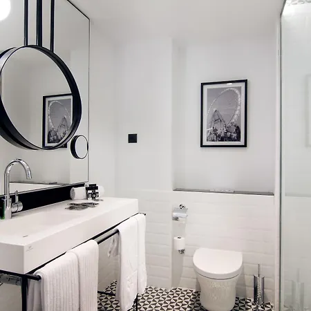 Hotel One Shot Reina Victoria 4*