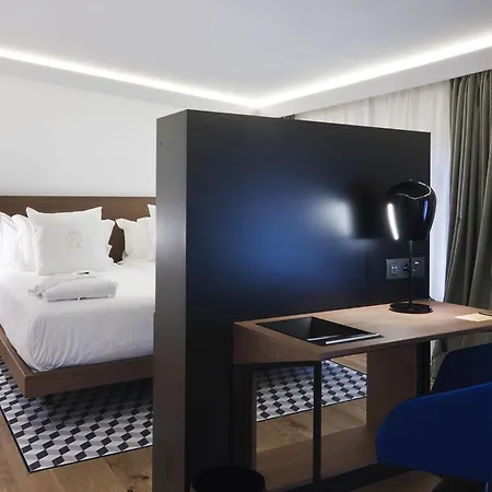 Hotel One Shot Reina Victoria 4*