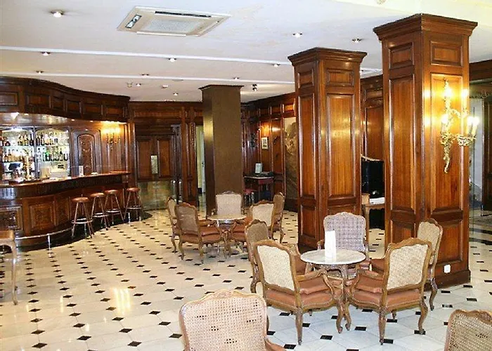 One Shot Reina Victoria Hotel Valencia